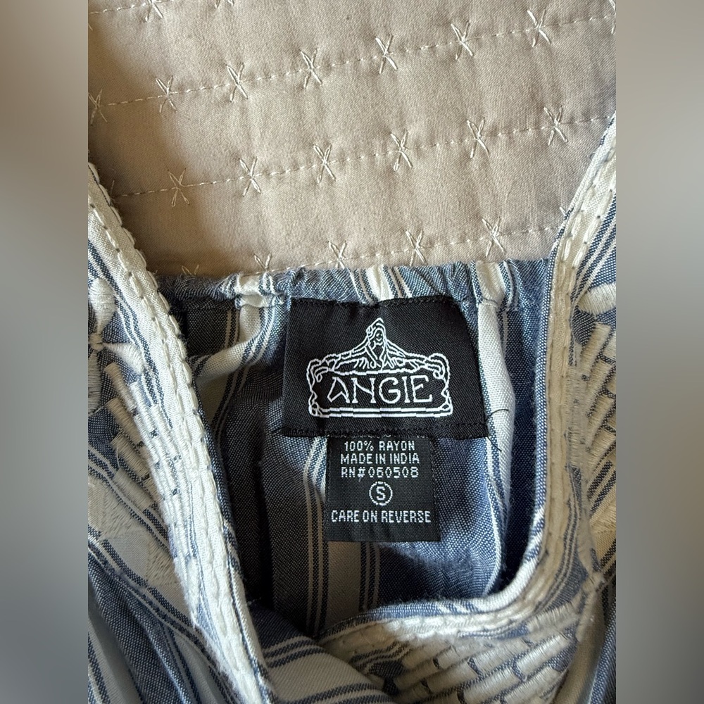 Angie blue and white striped maxi dress. Size small‎ - Picture 6 of 7